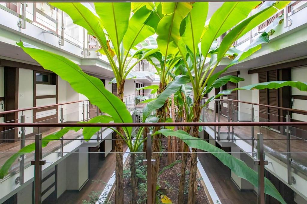 Апартаменты A7- 2 Bdr Sea & Mountain View - Ac, Parking, Pool & Terrace Антиб Экстерьер фото