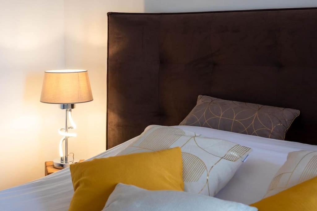Апартаменты A7- 2 Bdr Sea & Mountain View - Ac, Parking, Pool & Terrace Антиб Экстерьер фото